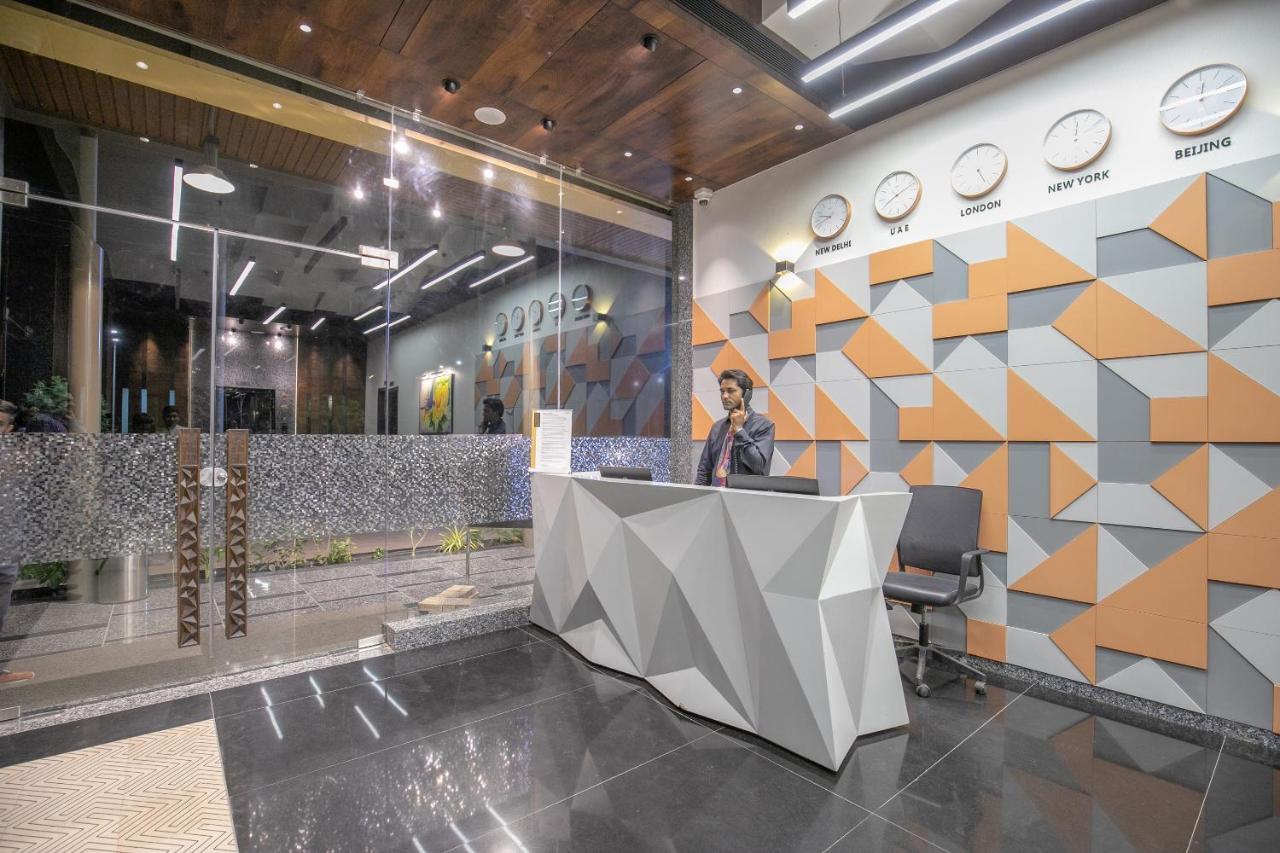Hotel Silvera Grand Αχμπανταμπάντ Εξωτερικό φωτογραφία