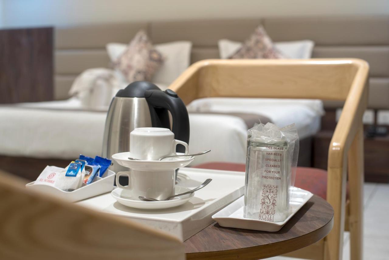 Hotel Silvera Grand Αχμπανταμπάντ Εξωτερικό φωτογραφία